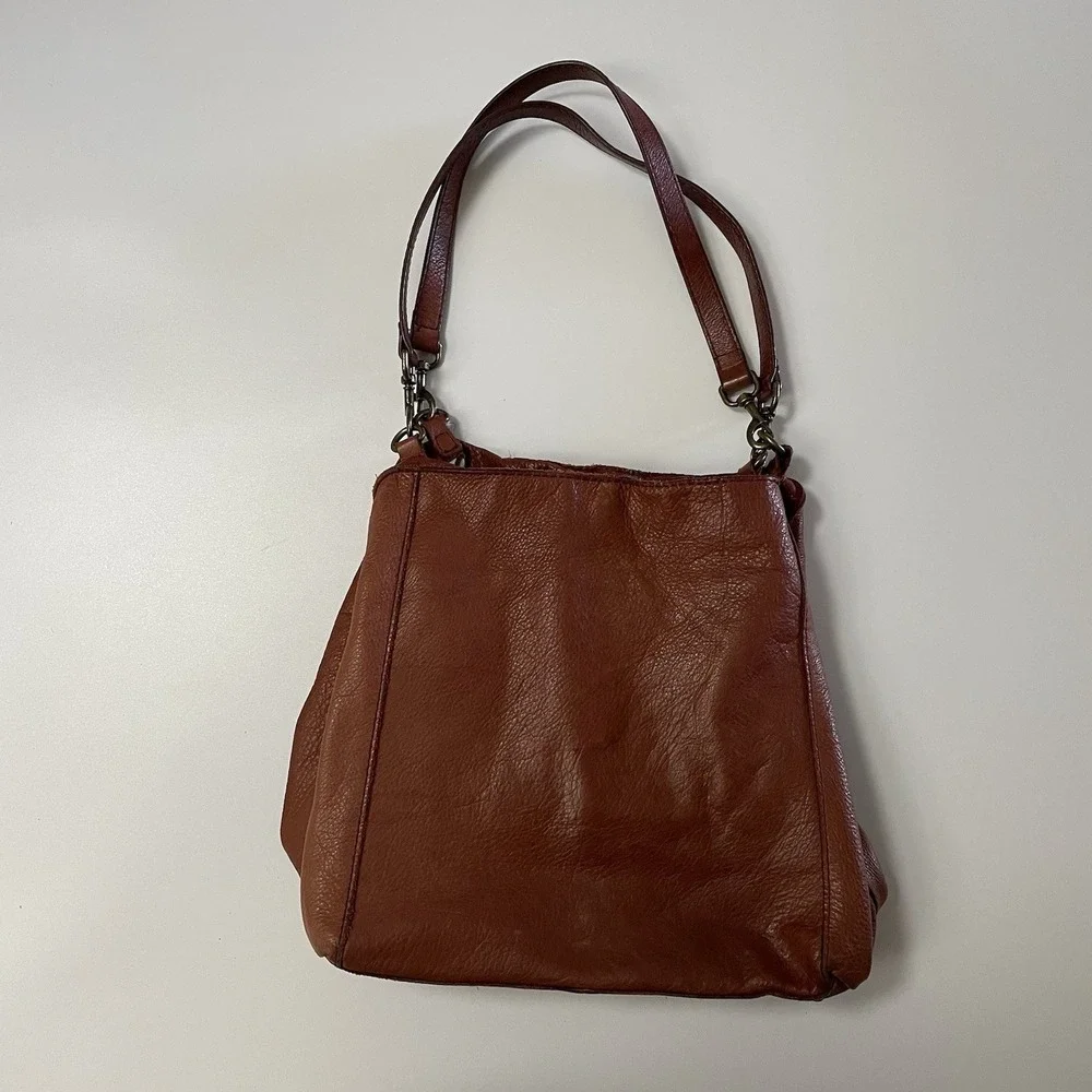 American Leather Co. Austin Cognac Brown Leather Triple Entry Bucket Bag READ B8